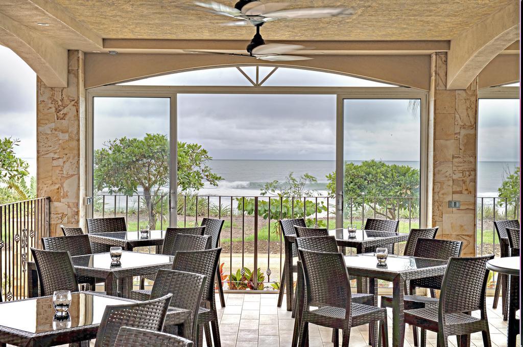 Beachfront Hotel Tramonto 자코 외부 사진