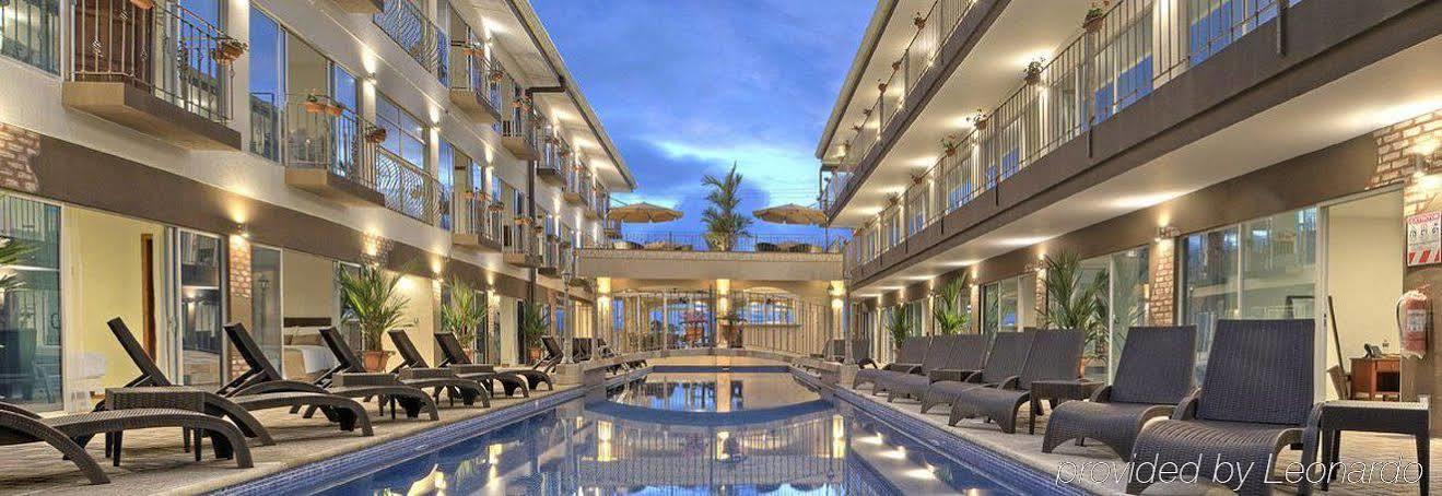Beachfront Hotel Tramonto 자코 외부 사진