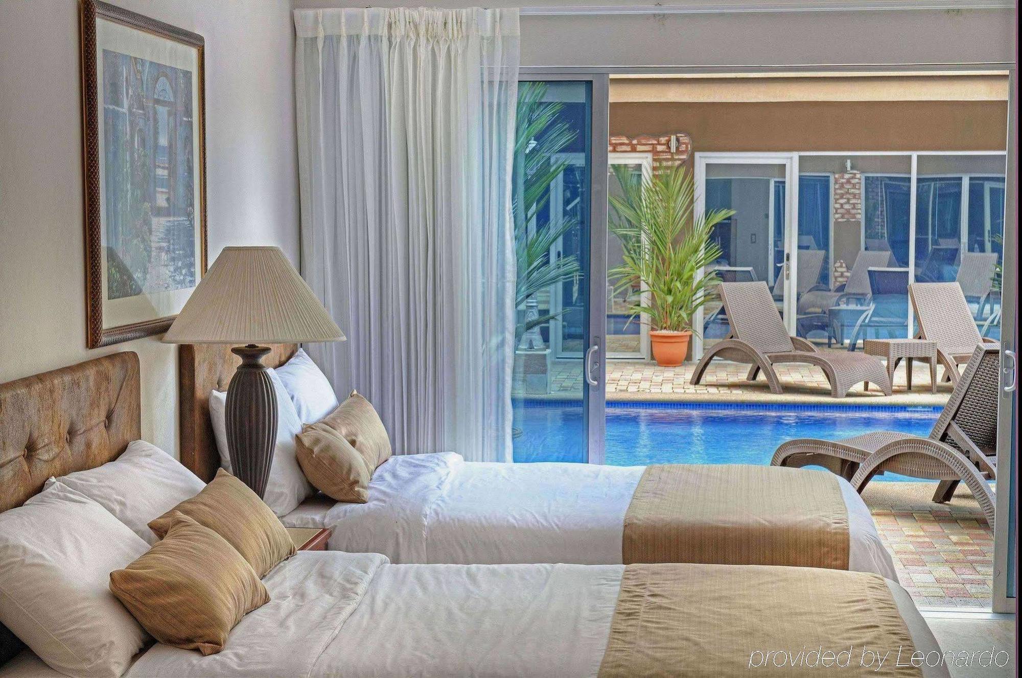 Beachfront Hotel Tramonto 자코 외부 사진