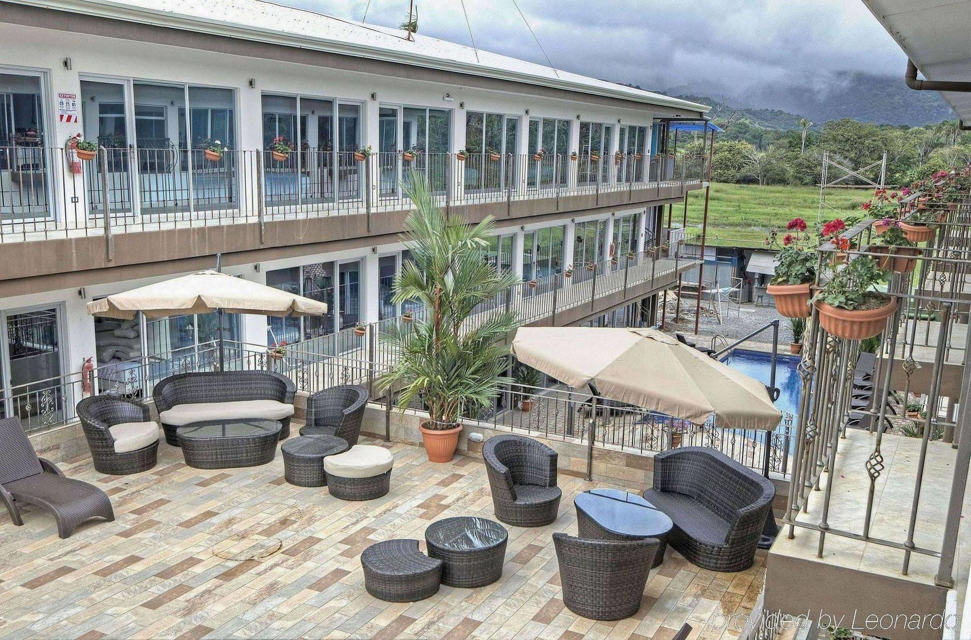 Beachfront Hotel Tramonto 자코 외부 사진